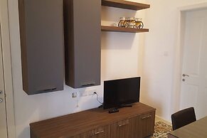 Fully Air-conditioned Traditional Maltese House