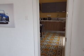 Fully Air-conditioned Traditional Maltese House