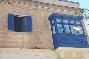 Fully Air-conditioned Traditional Maltese House