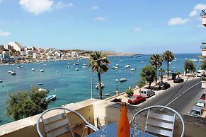 Blue Harbour 1 Seafront Holiday 2-bedroom Apartment With Terrace St Pa