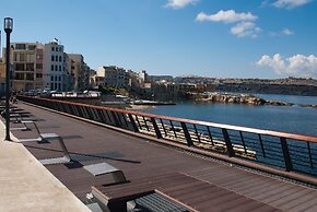 Blue Harbour 1 Seafront Holiday 2-bedroom Apartment With Terrace St Pa