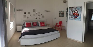 New Fantastic Apartment near Palm Beach