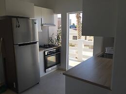 New Fantastic Apartment near Palm Beach