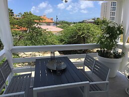 New Fantastic Apartment near Palm Beach