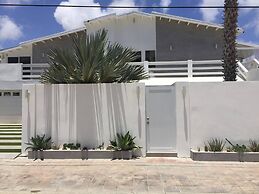 New Fantastic Apartment near Palm Beach