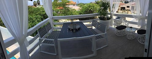 New Fantastic Apartment near Palm Beach