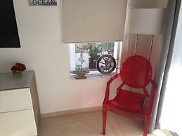 New Fantastic Apartment near Palm Beach