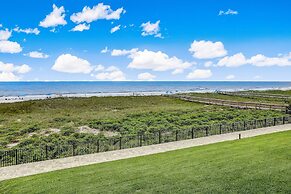 Oceanfront Beach Condo with Private Balcony, Short Walk to Pool and Be