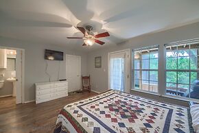 Guadalupe River Retreat RR 1324 4 Bedroom Home by RedAwning