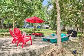 Guadalupe River Retreat RR 1324 4 Bedroom Home by RedAwning