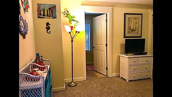 1337 Laurel Grove 3 Bedroom Home by RedAwning