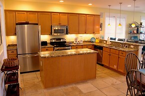 1337 Laurel Grove 3 Bedroom Home by RedAwning