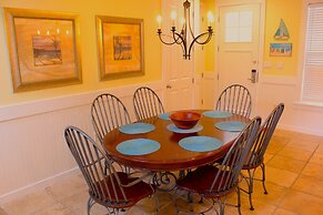 1337 Laurel Grove 3 Bedroom Home by RedAwning