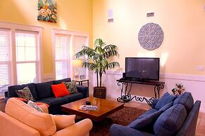 1337 Laurel Grove 3 Bedroom Home by RedAwning