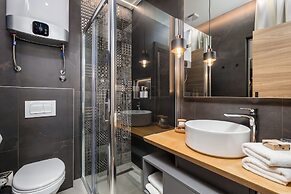 Luxury Number 1 Apartments