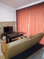 Room in Apartment - Studio Apartment in Palamartsa