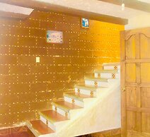 Comfy 4 Bedroom Town House Garden Market Area