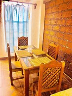 Comfy Bedroom Town House Garden Market Area