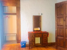 Comfy Bedroom Town House Garden Market Area