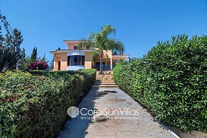 Exceptional Large Villa, Free Heated Pool 1 NOV - 15 Jan, Privacy,prim