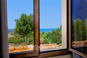 Exceptional Large Villa, Free Heated Pool 1 NOV - 15 Jan, Privacy,prim