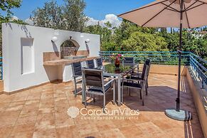 Exceptional Large Villa, Free Heated Pool 1 NOV - 15 Jan, Privacy,prim