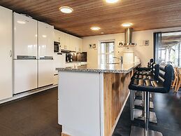 17 Person Holiday Home in Roslev-by Traum
