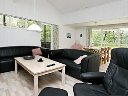 6 Person Holiday Home in Albaek-by Traum