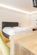 Curt di Clement Eco Mobility Hotel