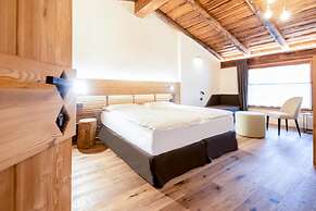 Curt di Clement Eco Mobility Hotel