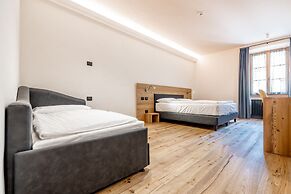 Curt di Clement Eco Mobility Hotel