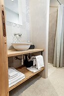 Curt di Clement Eco Mobility Hotel