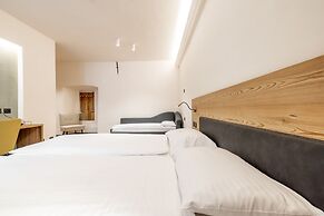 Curt di Clement Eco Mobility Hotel