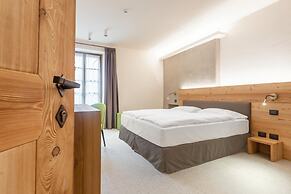 Curt di Clement Eco Mobility Hotel