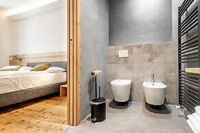 Curt di Clement Eco Mobility Hotel