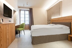 Curt di Clement Eco Mobility Hotel