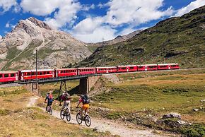 Curt di Clement Eco Mobility Hotel