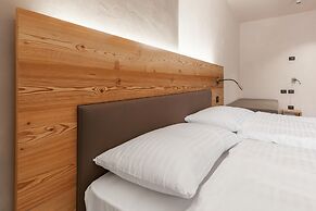 Curt di Clement Eco Mobility Hotel