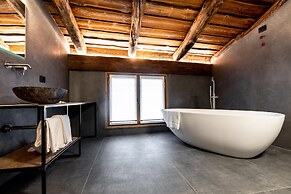 Curt di Clement Eco Mobility Hotel