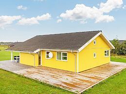 10 Person Holiday Home in Brovst-by Traum