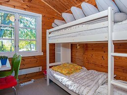 6 Person Holiday Home in Allingabro