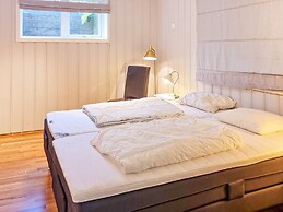 10 Person Holiday Home in Bygstad-by Traum