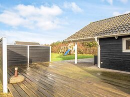 8 Person Holiday Home in Harboore-by Traum