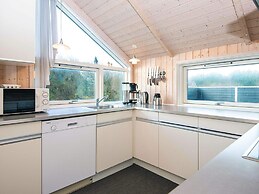 8 Person Holiday Home in Harboore-by Traum