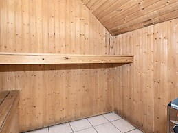 Luxurious Cabin With Pool in Ringkøbing