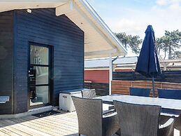 Luring Holiday Home in Poljana With Sea Nearby