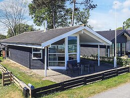 Luring Holiday Home in Poljana With Sea Nearby