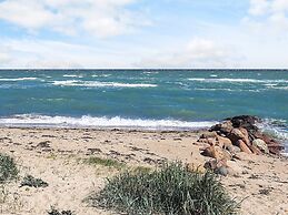 Luring Holiday Home in Poljana With Sea Nearby