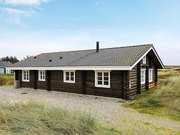 10 Person Holiday Home in Frostrup