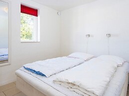 10 Person Holiday Home in Grenaa-by Traum